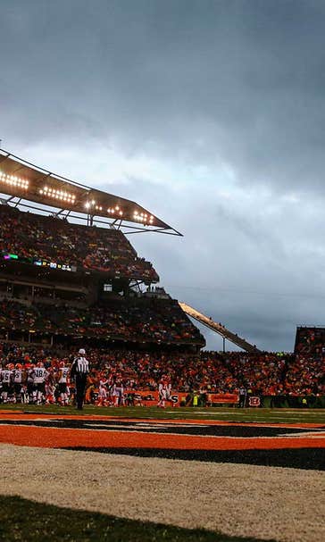 Bengals trying to hold 1st place, fill stadium